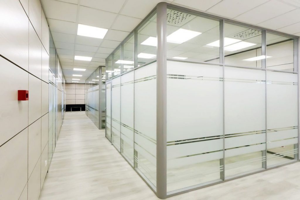 Алюминиевая перегодка 03